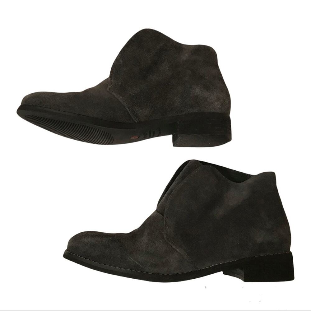 Blondo Waterproof Verona booties in Dark Grey Suede